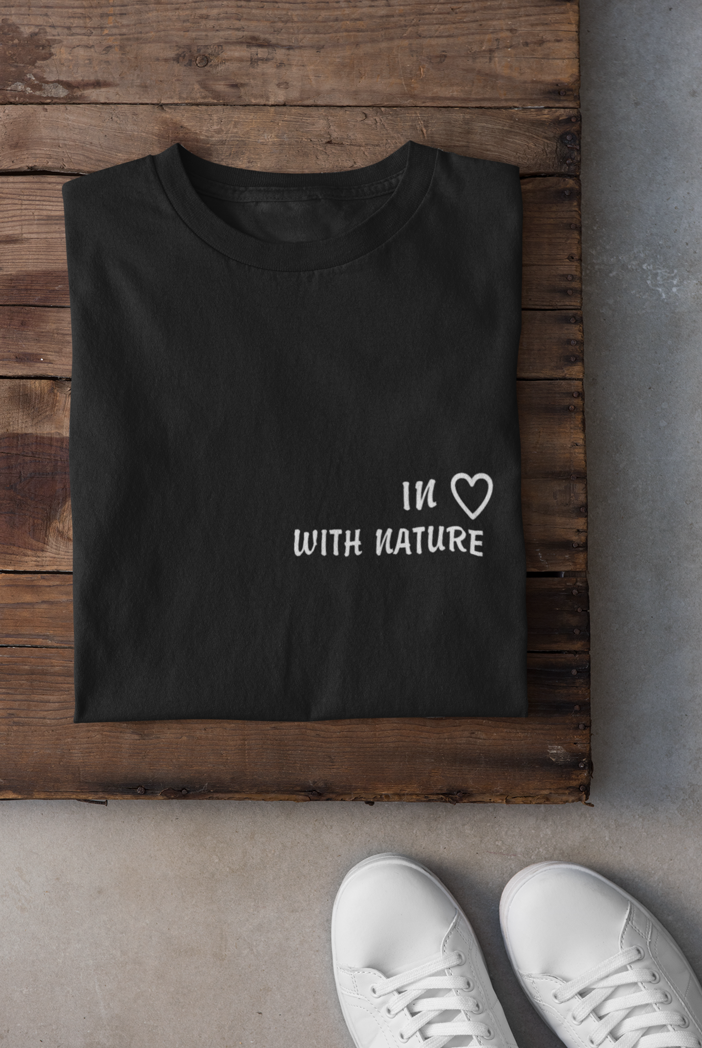 In love with nature - T-Shirt