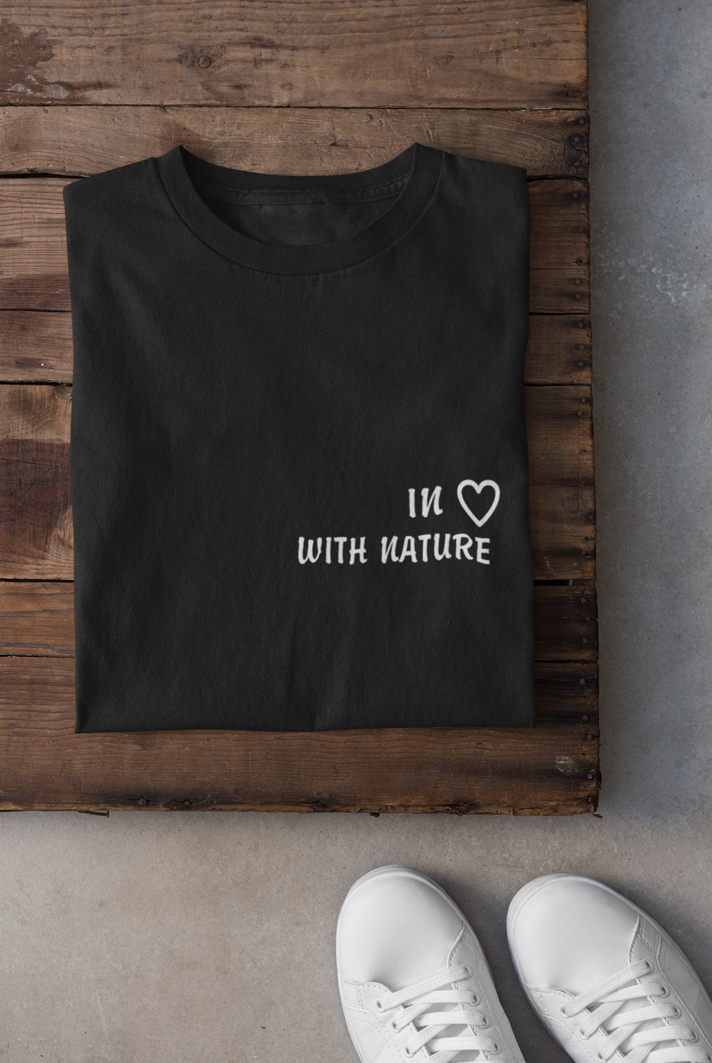 In love with nature  - T-Shirt