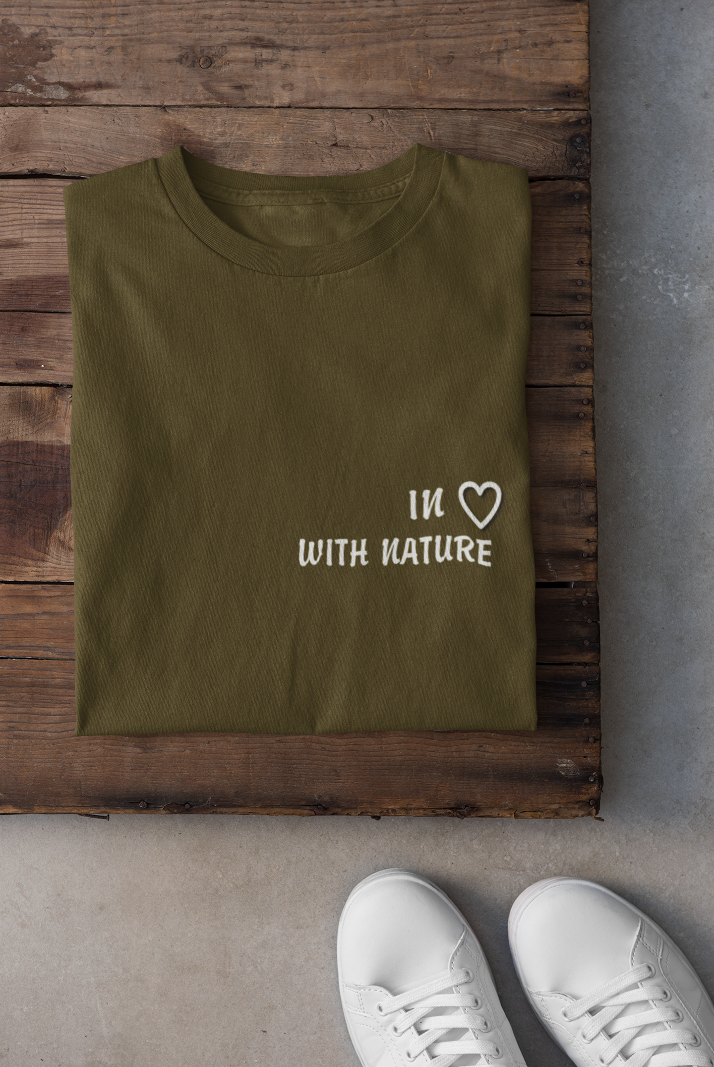 In love with nature  - T-Shirt